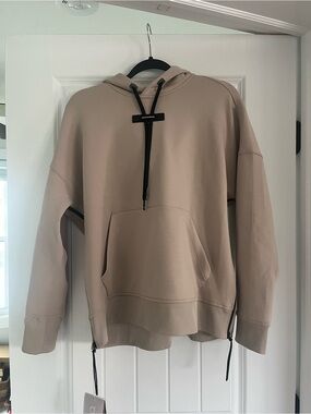 On Running Light Heather Gray Hoodie with Black Drawcords